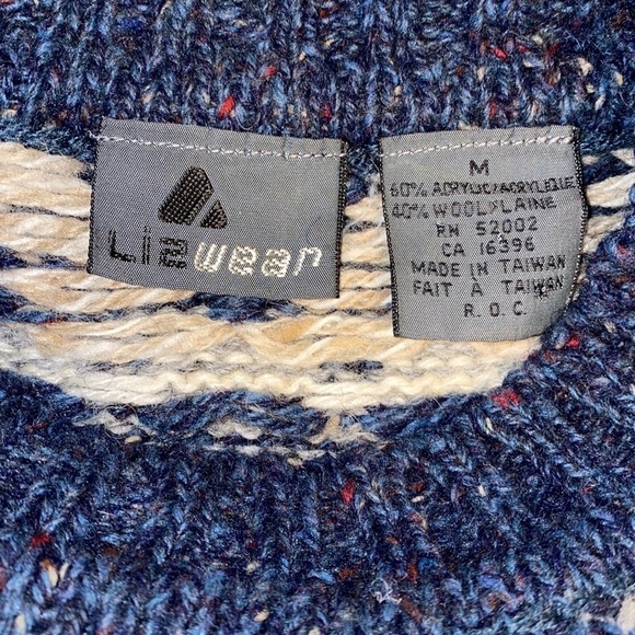 VINTAGE 90s Sweater - Picture 5 of 7